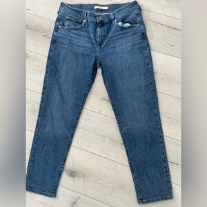 Women’s Levi jeans